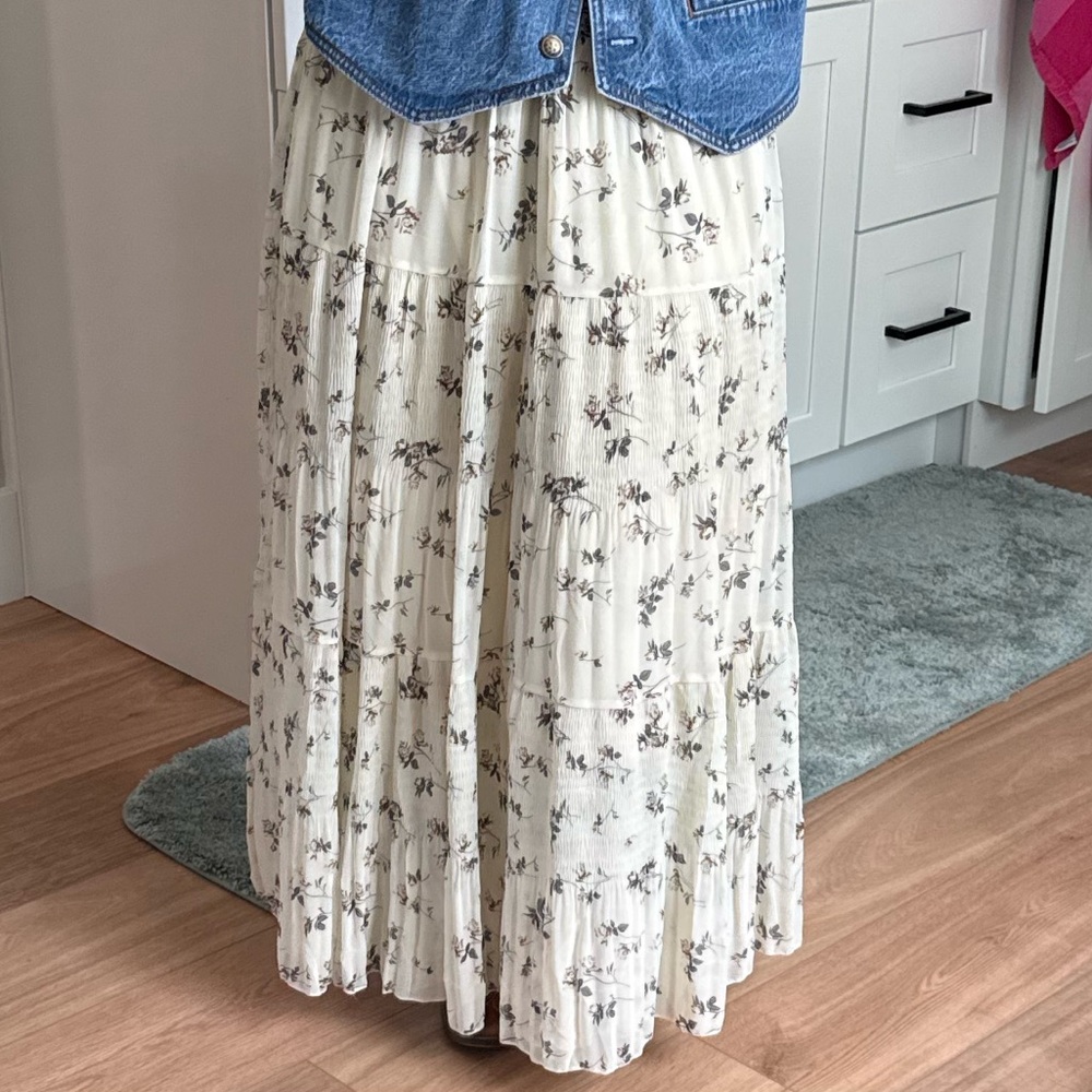 Amazon Essentials Cream Floral Maxi Skirt